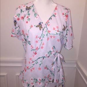 Nice blouse 🦋